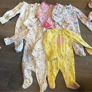 💟 BOGO! Baby girl NB sleepers bundle of 5 floral & animal print